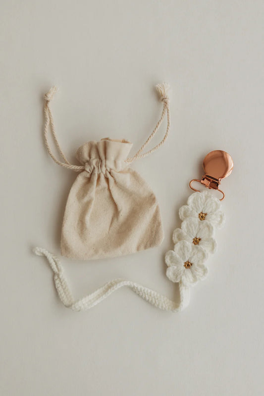 Dummy Clip - Ivory Daisies