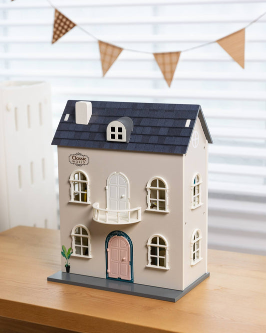 Classic World Vintage Dollhouse