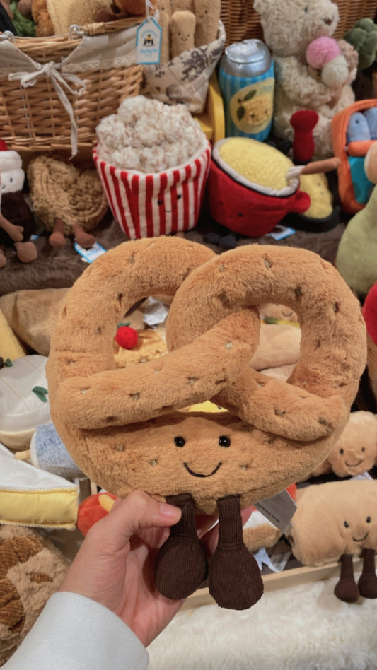 Jellycat Amuseables Pretzel