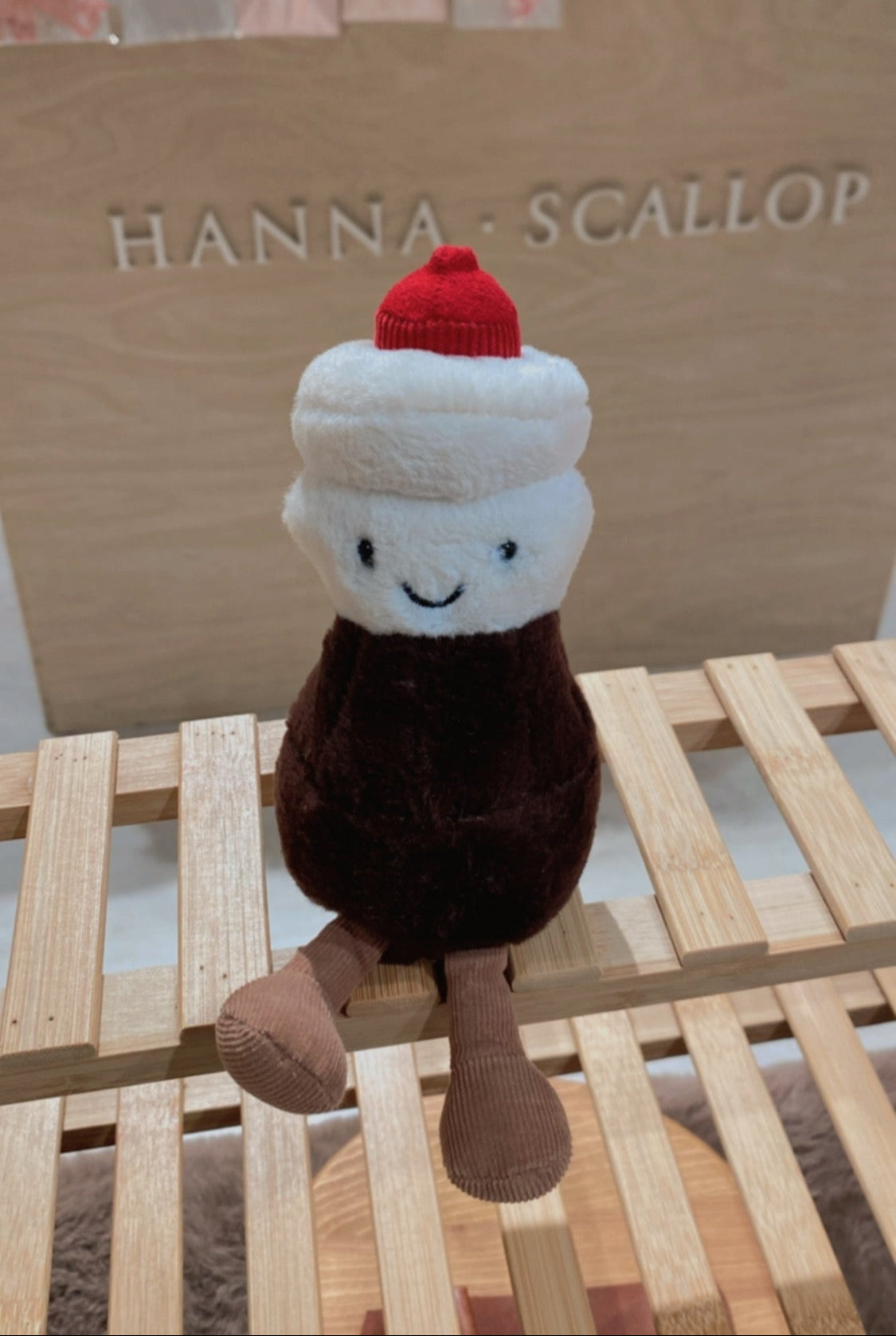 Jellycat Vinny Vinegar (London Edition)