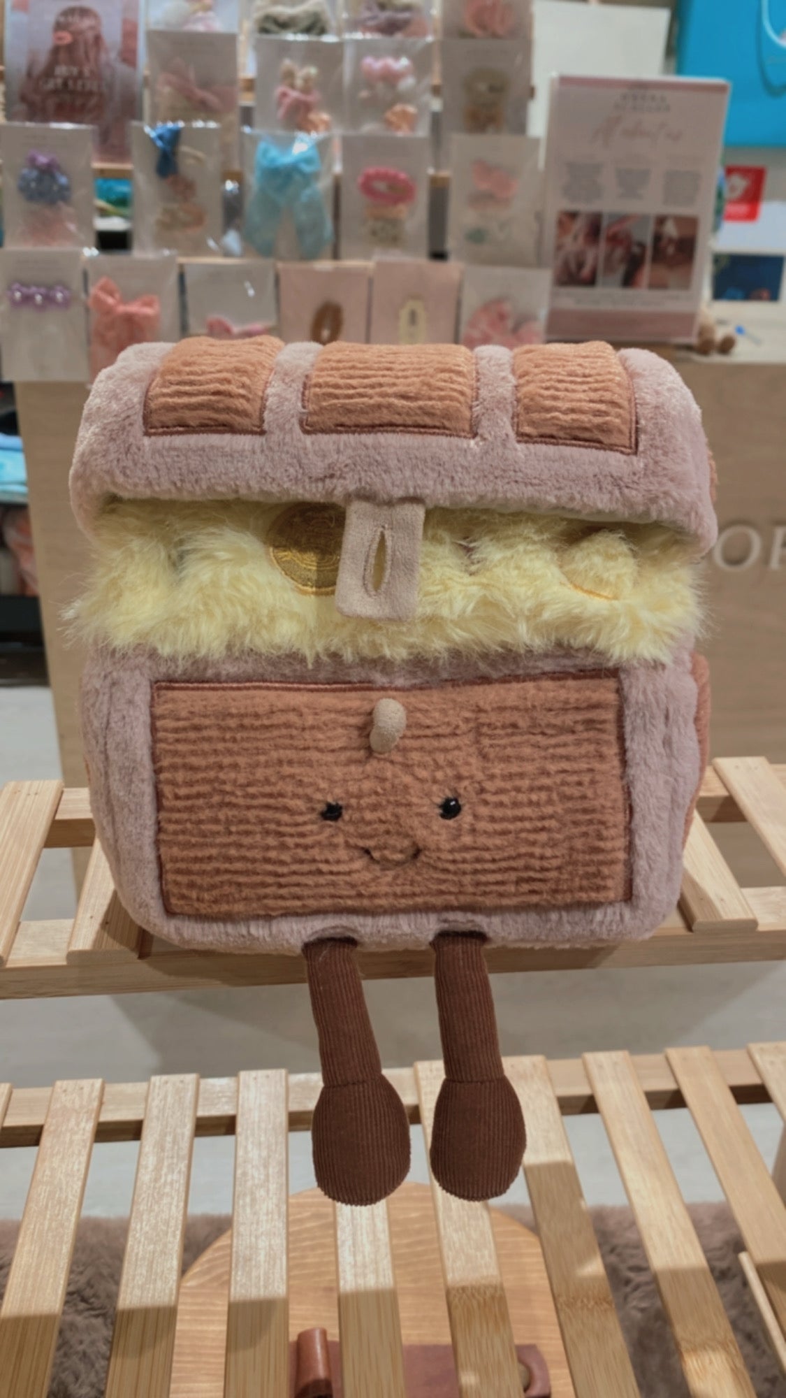 Jellycat Amuseables Treasure Chest