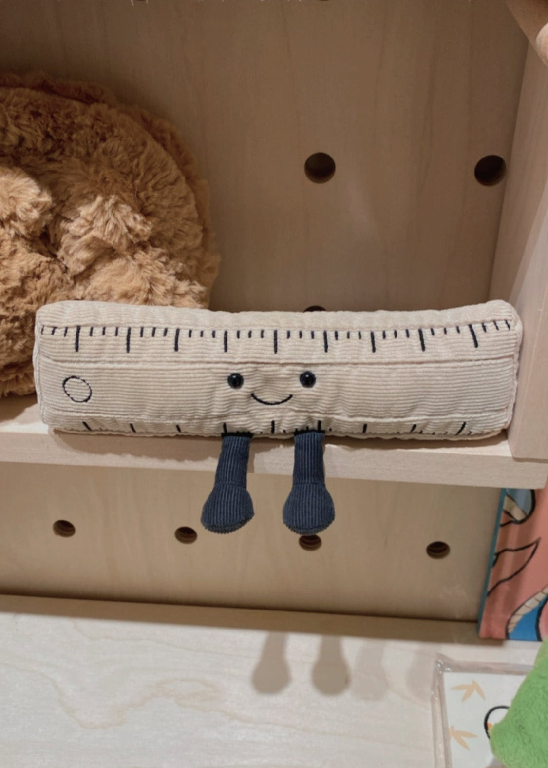 Jellycat Amuseables Ruler Hanna Scallop jellycat-amuseables-ruler-hanna-scallop