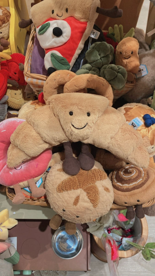 Jellycat Amuseables Croissant