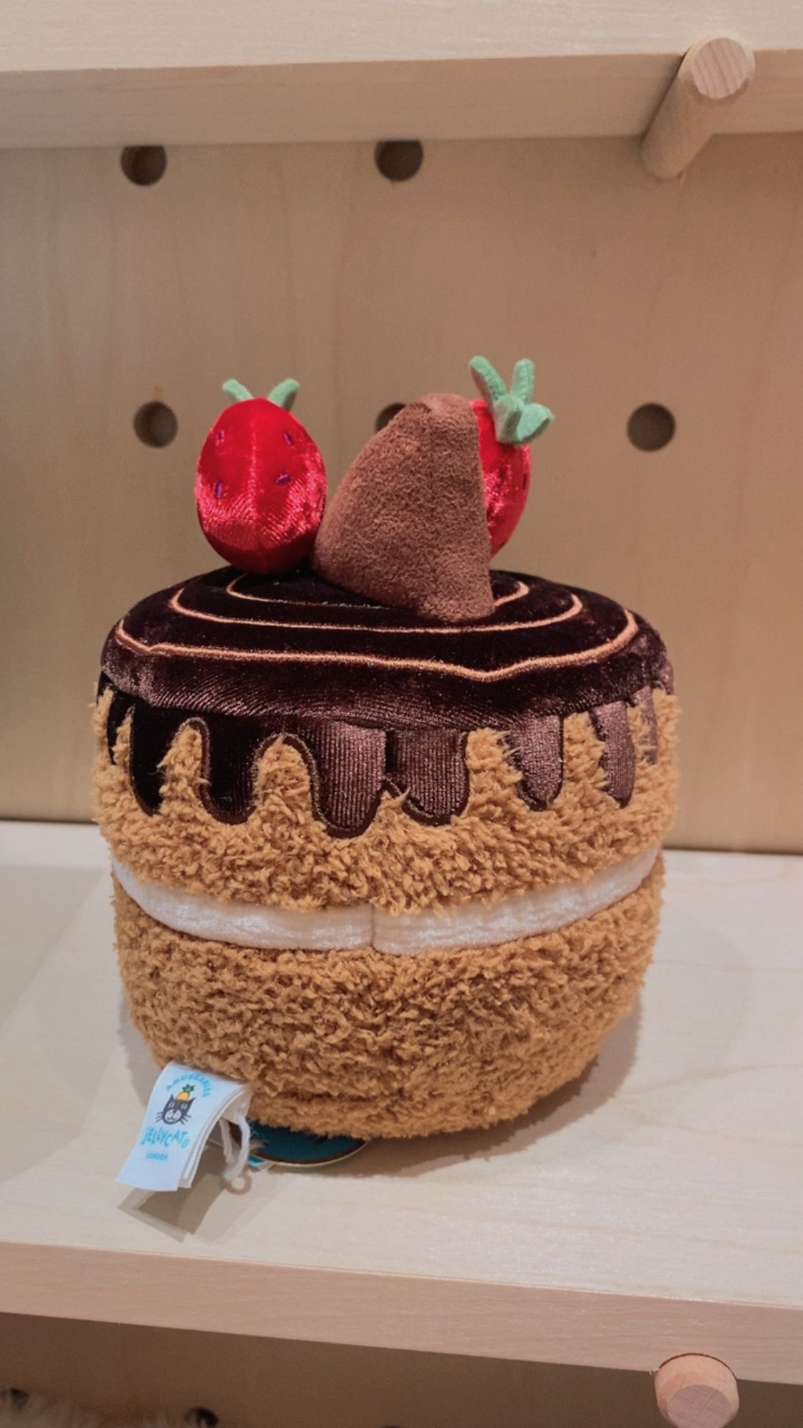 Jellycat Harrods Glacy Chocolate Cake