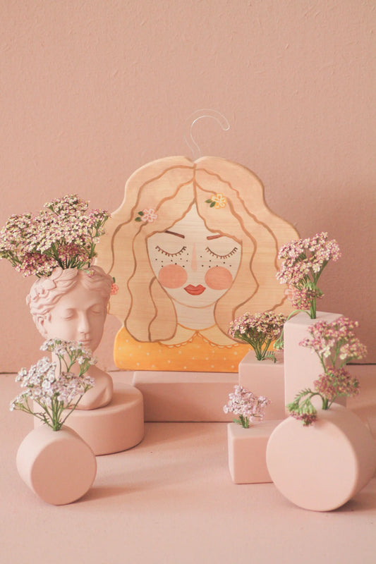 Nashe Derevce Hairpin Holder (Blonde)