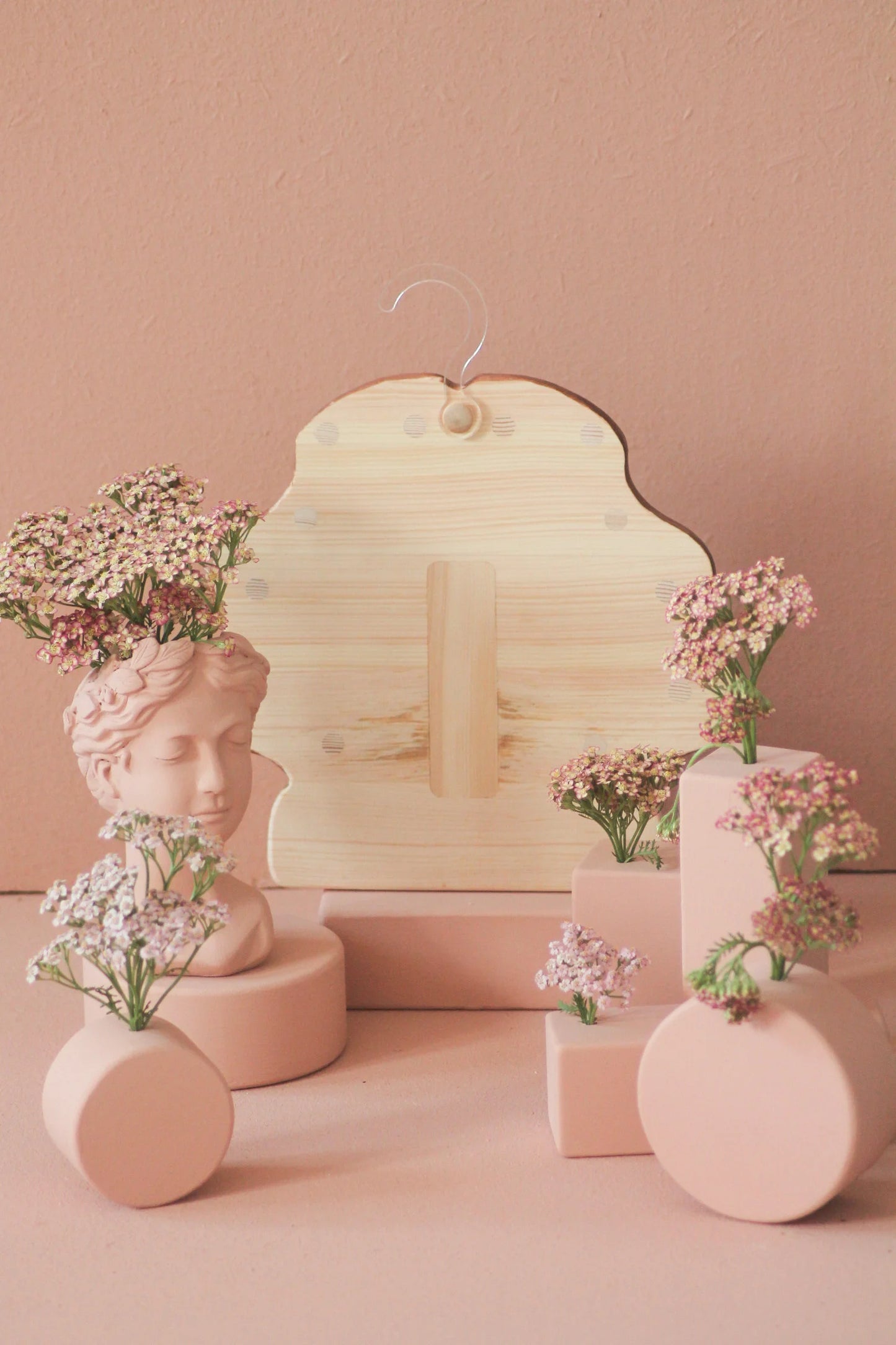 Nashe Derevce Hairpin Holder (Blonde)