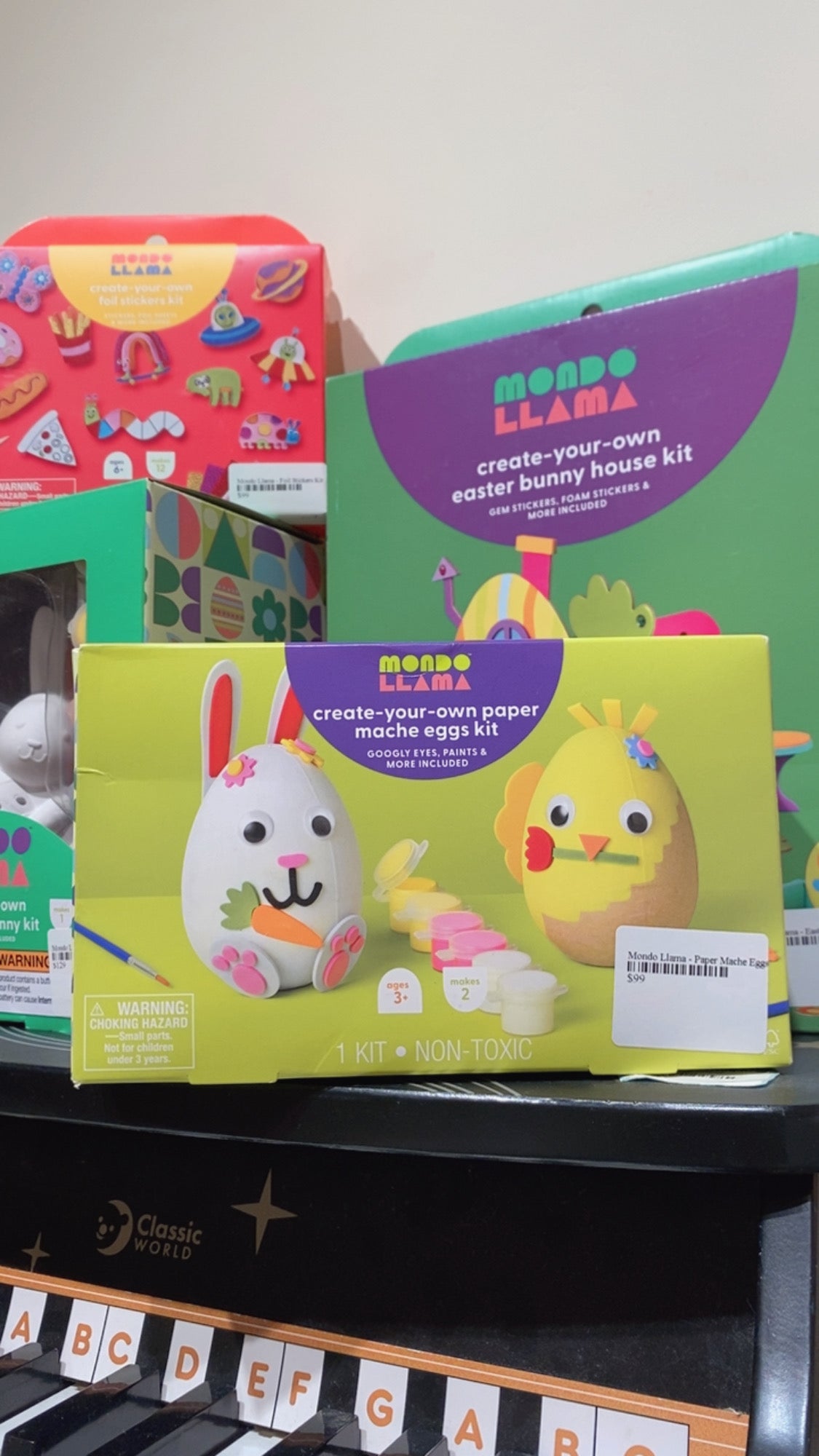 Mondo Llama - Paper Mache Eggs Kit