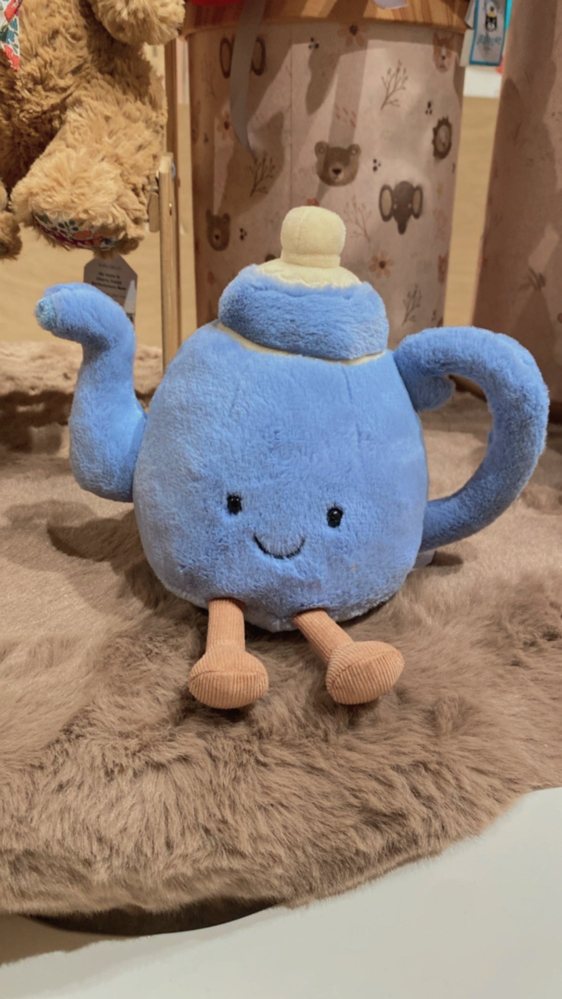 Jellycat Amuseables Vicky Teapot – Hanna Scallop