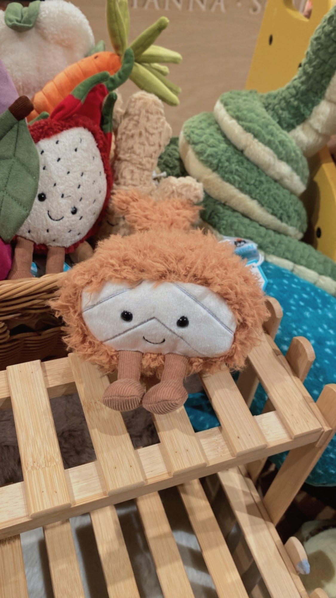 Jellycat Lily Fish (London Edition) – Hanna Scallop