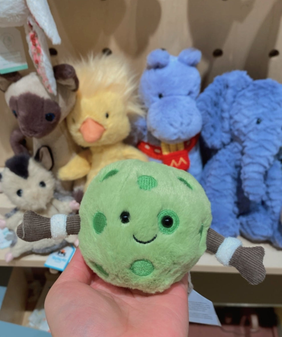 Jellycat Amuseables Sports Pickleball (US Exclusive) – Hanna Scallop