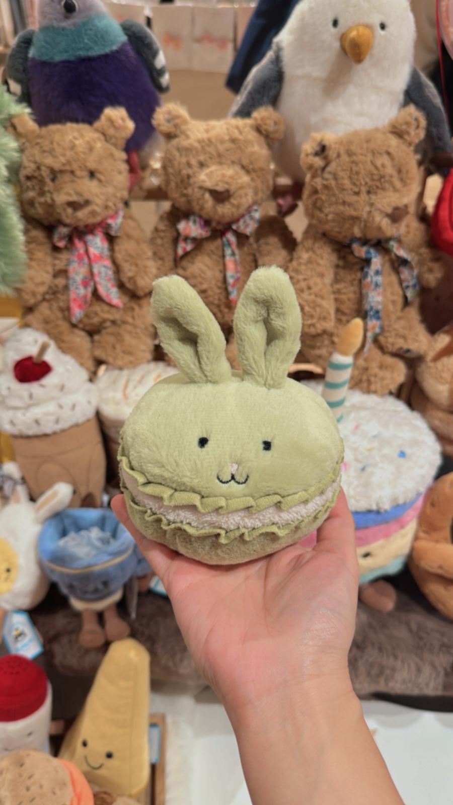 Jellycat  Dainty Dessert Bunny Macaron