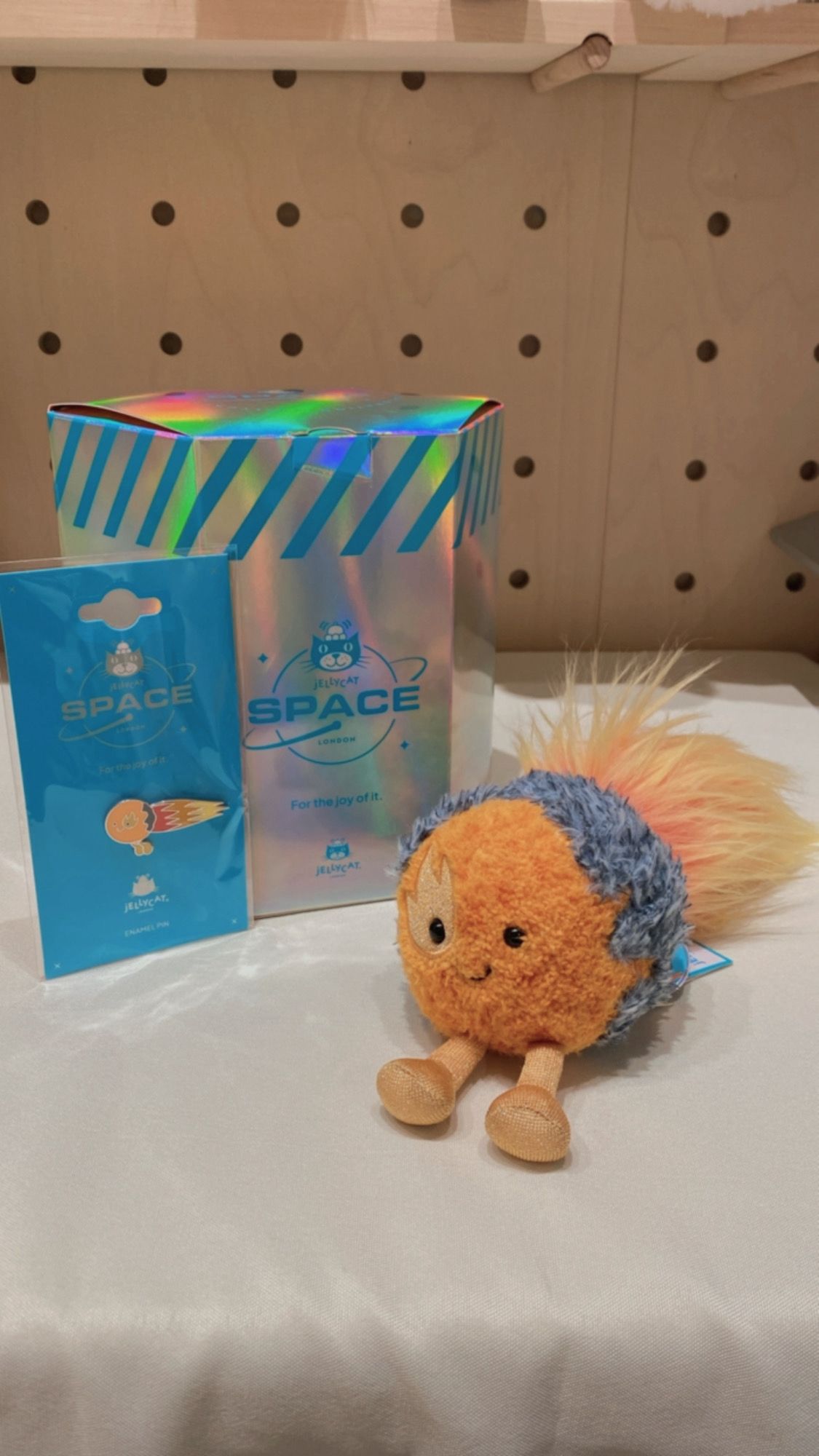 Jellycat Space Comet set with box and pin and sticker