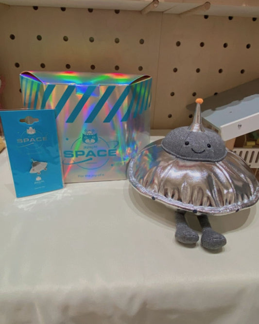 Jellycat Jellysaucerset with box and pin and sticker