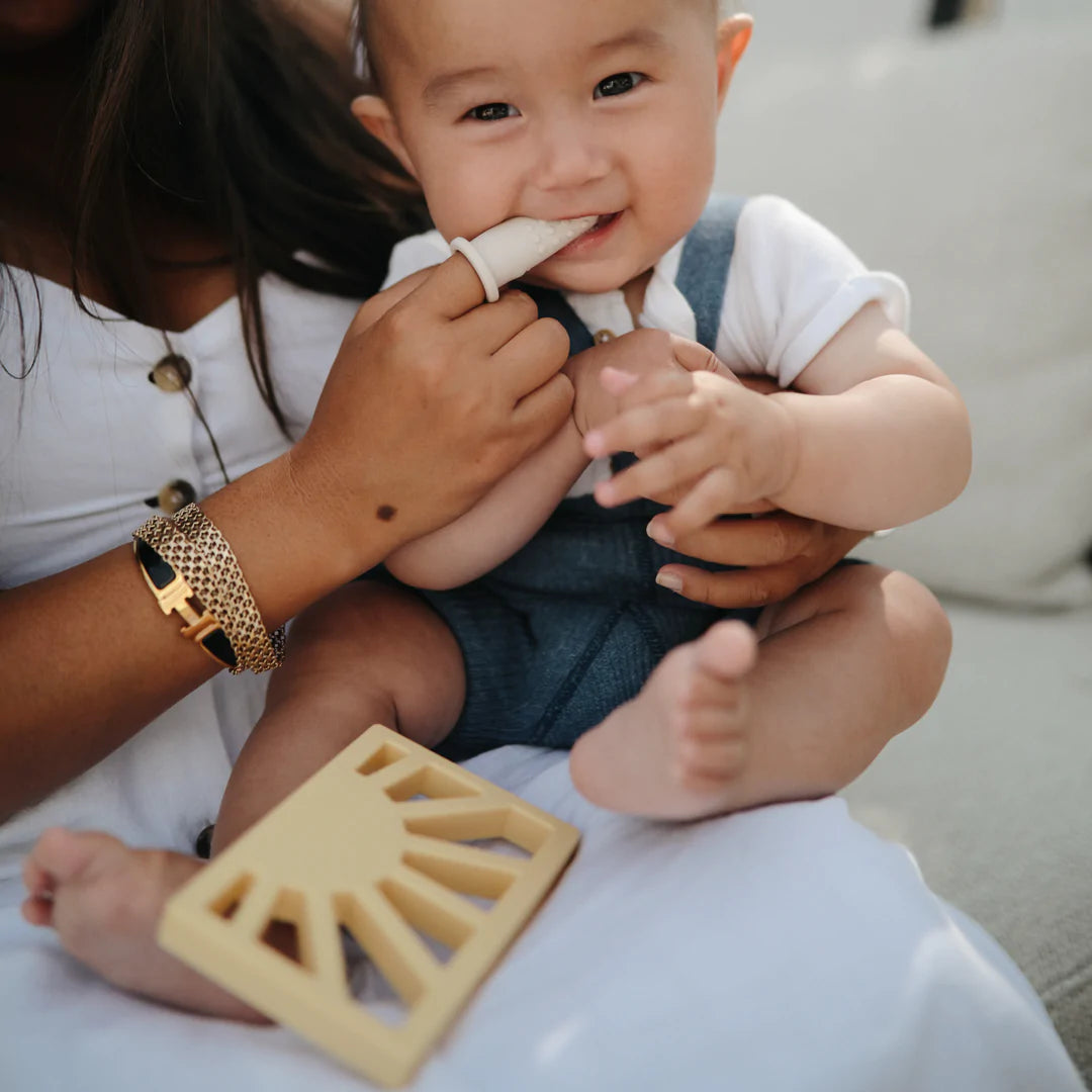 Mushie Sun Teether (Muted Yellow)