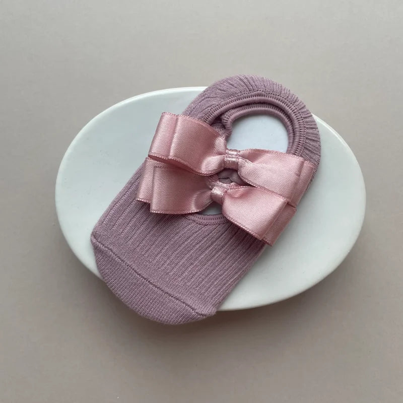 Bow So Cute Satin Bow Socks - ROSÉ